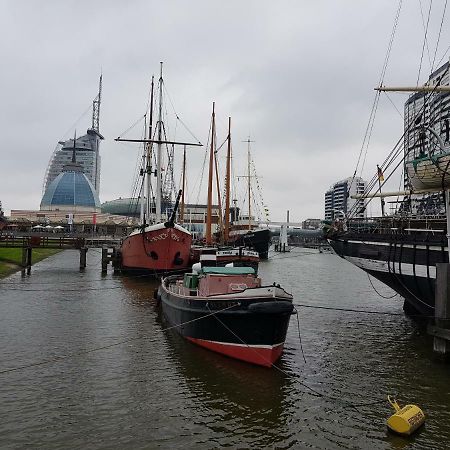 Ferienwohnung Koralle - Am Wasser เบรเมอร์ฮาเฟิน ภายนอก รูปภาพ