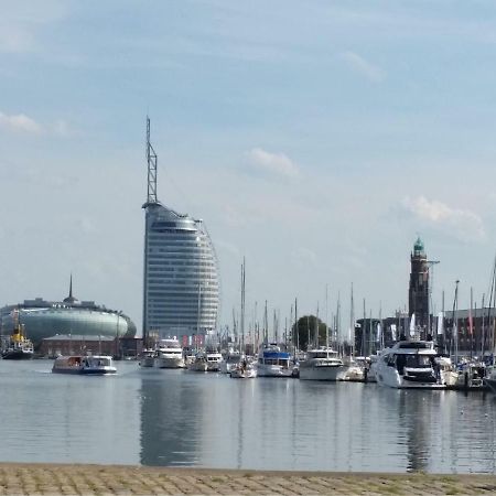 Ferienwohnung Koralle - Am Wasser เบรเมอร์ฮาเฟิน ภายนอก รูปภาพ