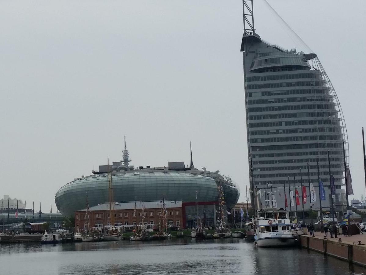 Ferienwohnung Koralle - Am Wasser เบรเมอร์ฮาเฟิน ภายนอก รูปภาพ